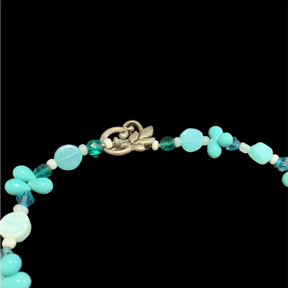Vintage‎ blue and green stone beaded toggle clasp choker necklace 8”